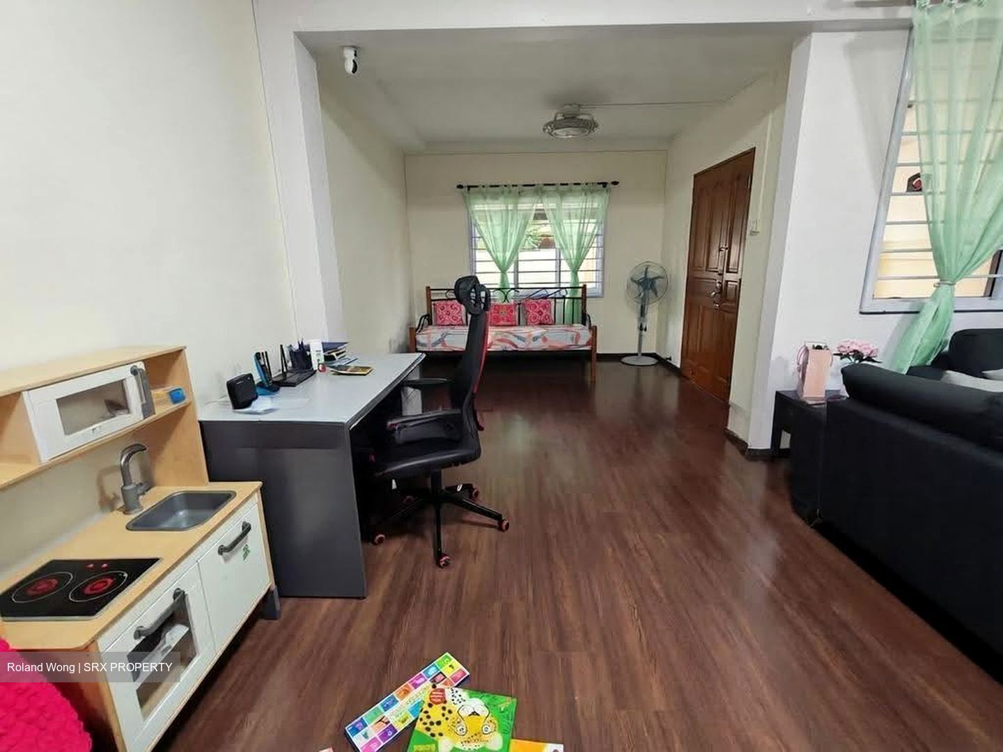 Saint Michael's Road (D12), Terrace #634632511